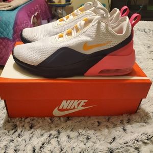 Nike Air Max Motion 2